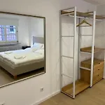 Silk House - Designerwohnung Nahe Duesseldorf *