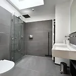 Silk House - Designerwohnung Nahe Duesseldorf *
