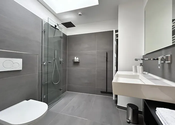 Silk House - Designerwohnung Nahe Duesseldorf *